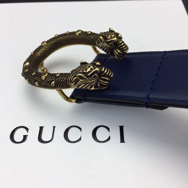 Gucci Dionysus Ceinture en cuir Navy Gold avec boucle tête de lion ornée, cadre ovalé clouté 3