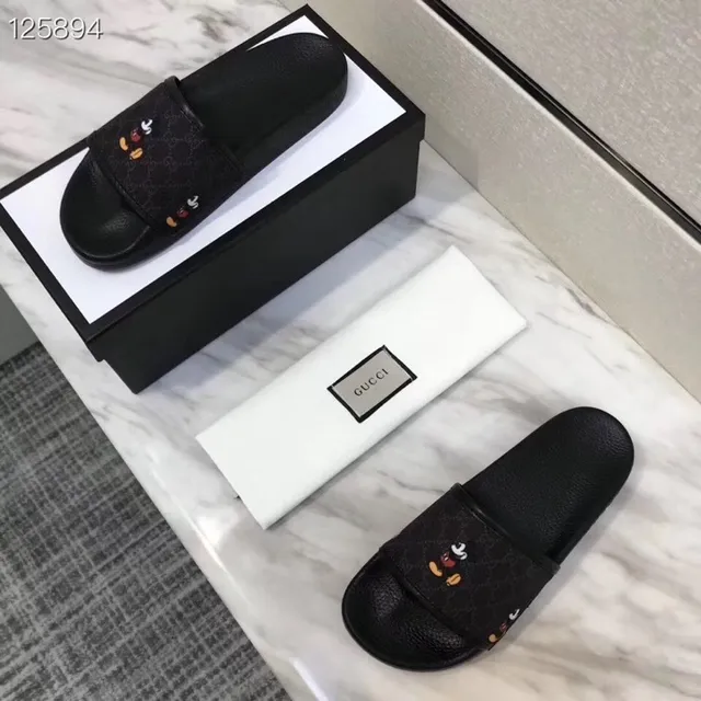 Gucci Disney Mickey Mouse GG Monogram Slipper 3