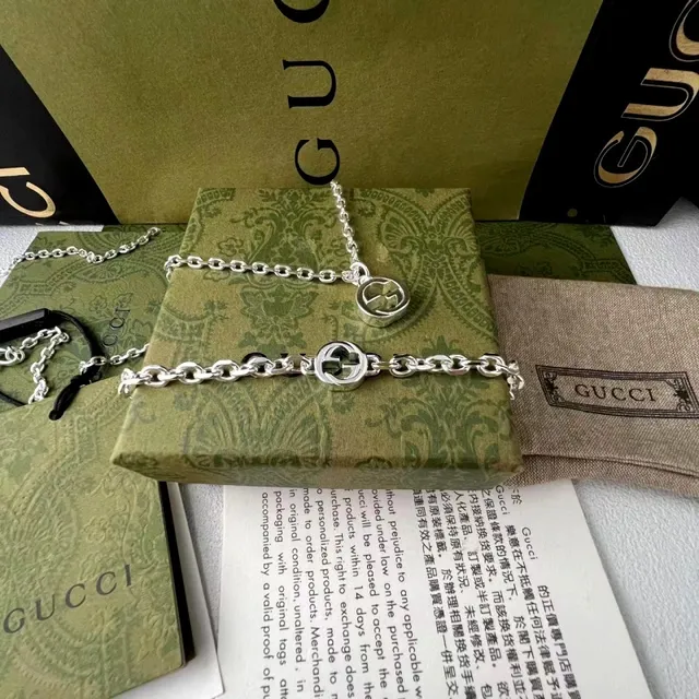 Gucci Double G Pendant Gold Silver Circular Curb Chain Necklace 9