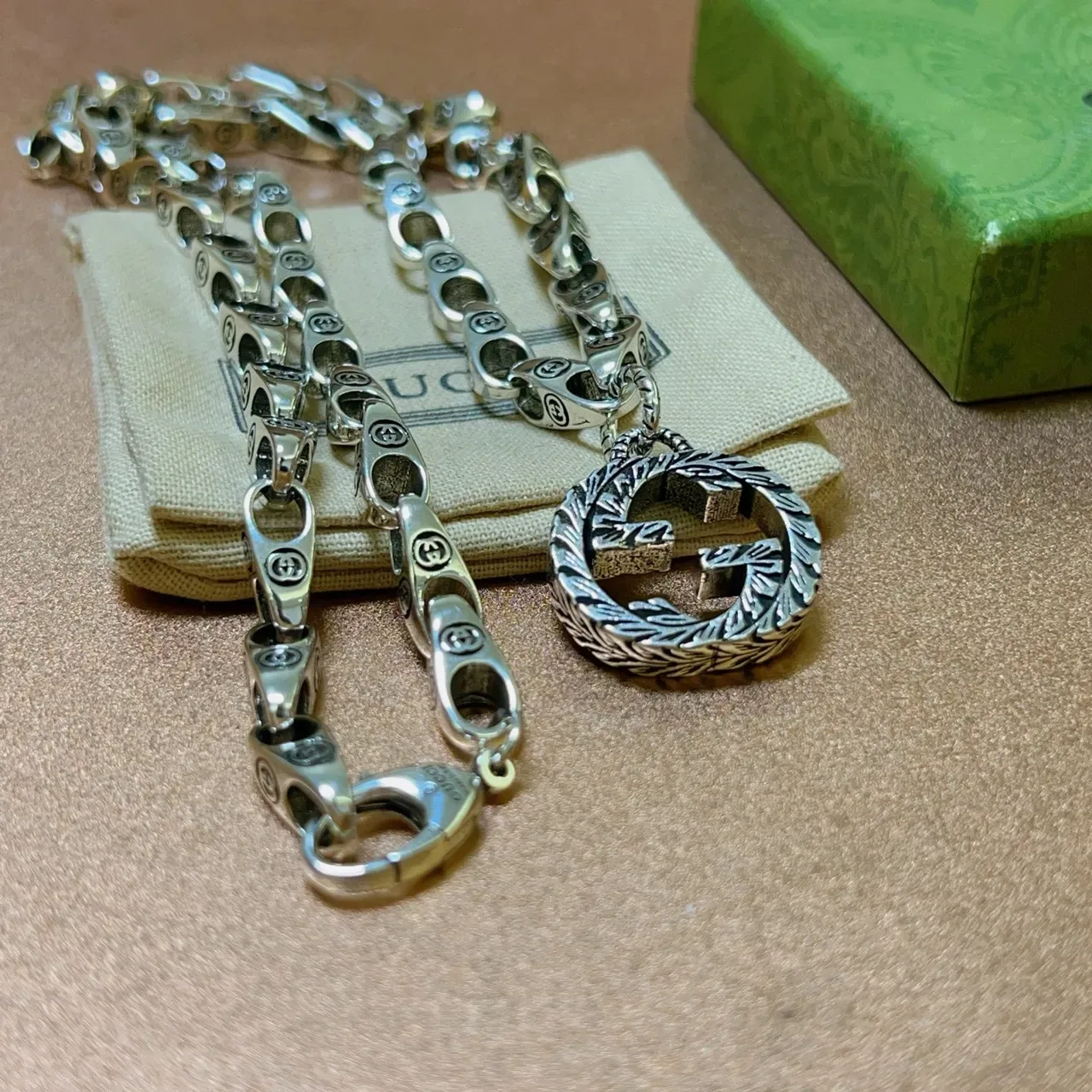 Gucci Double G Pendant Silver-Toned Chain Necklace 3