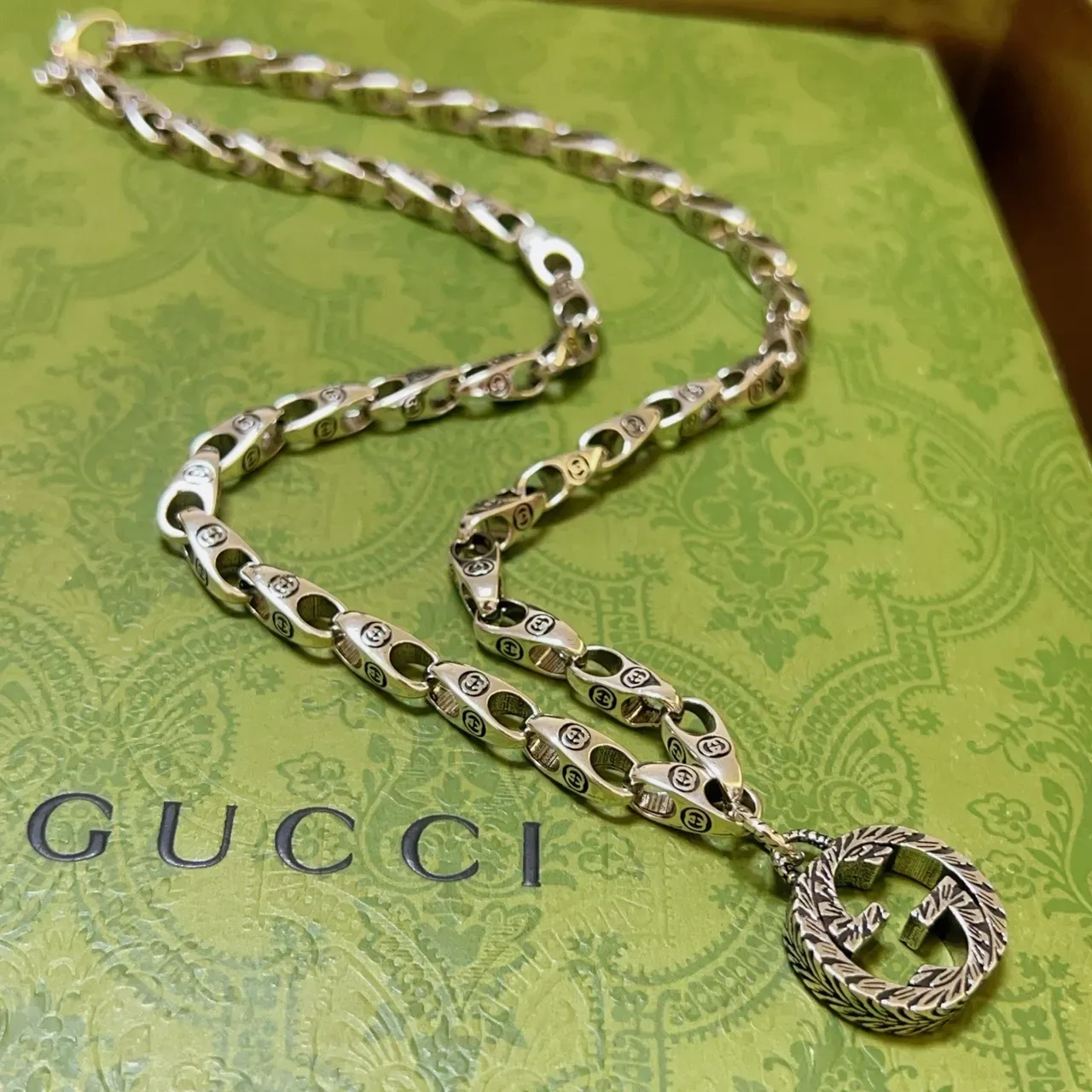 Gucci Double G Pendant Silver-Toned Chain Necklace 9