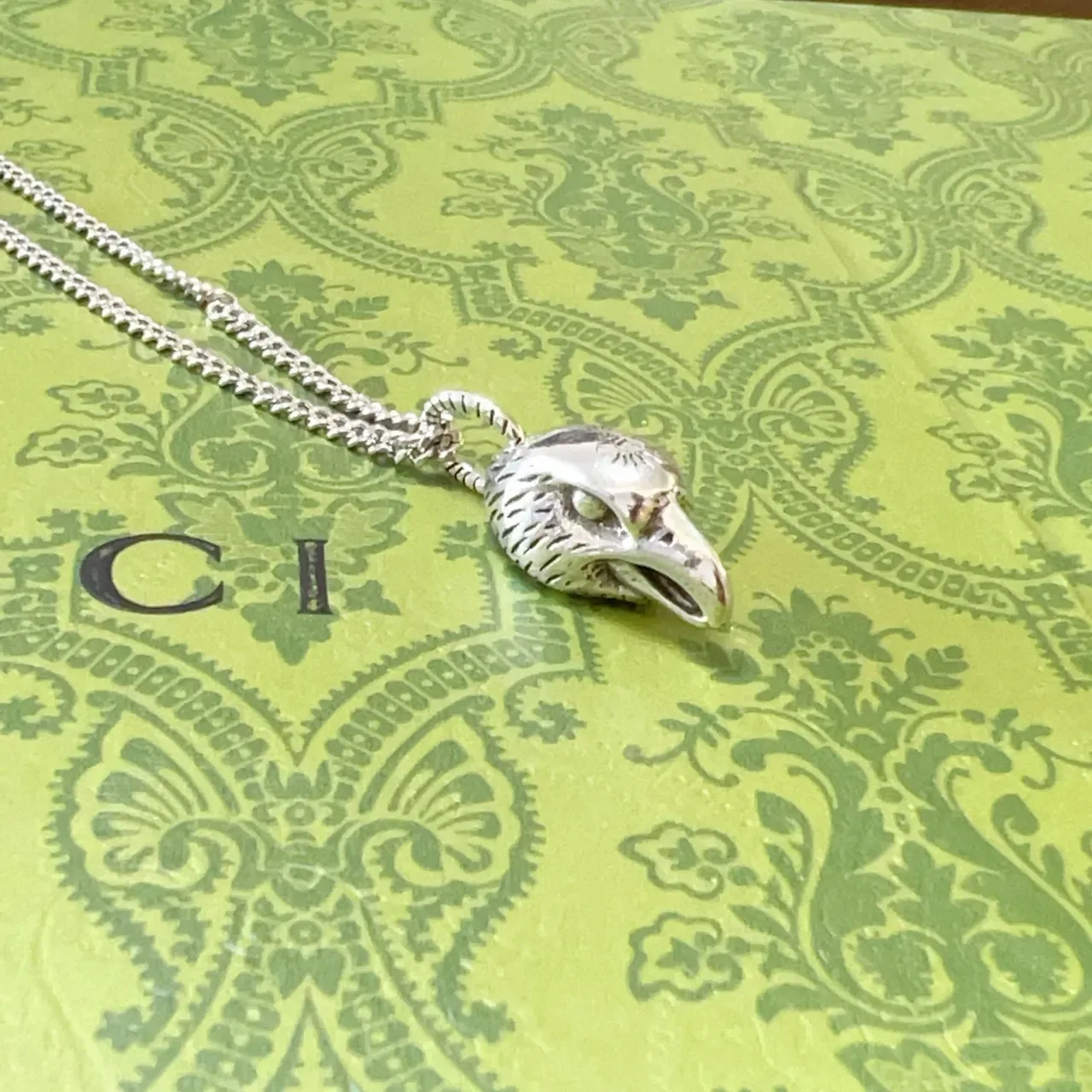 Gucci Eagle Head Pendant Silver Curb Chain Necklace 3