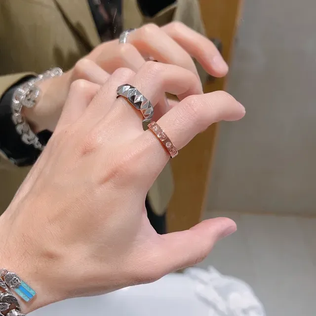 Gucci Faceted Geometric Silver Ring 2