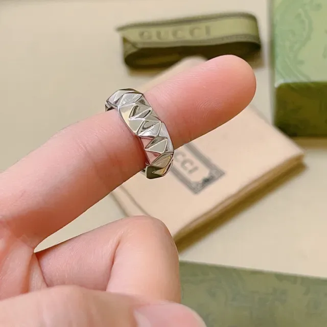 Gucci Faceted Geometric Silver Ring 7