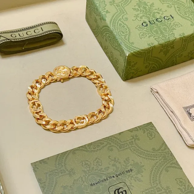 Gucci G-Link Interlocking G Gold-Tone Chain Bracelet 6