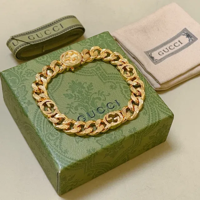 Gucci G-Link Interlocking G Gold-Tone Chain Bracelet 7