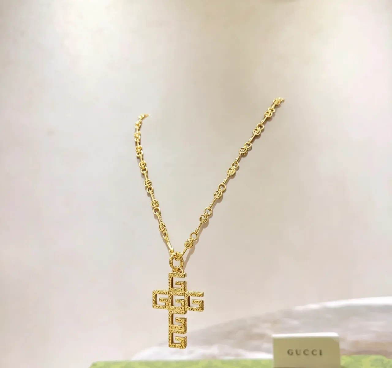 Gucci GG Cross Pendant Gold-Tone Chain Necklace 5