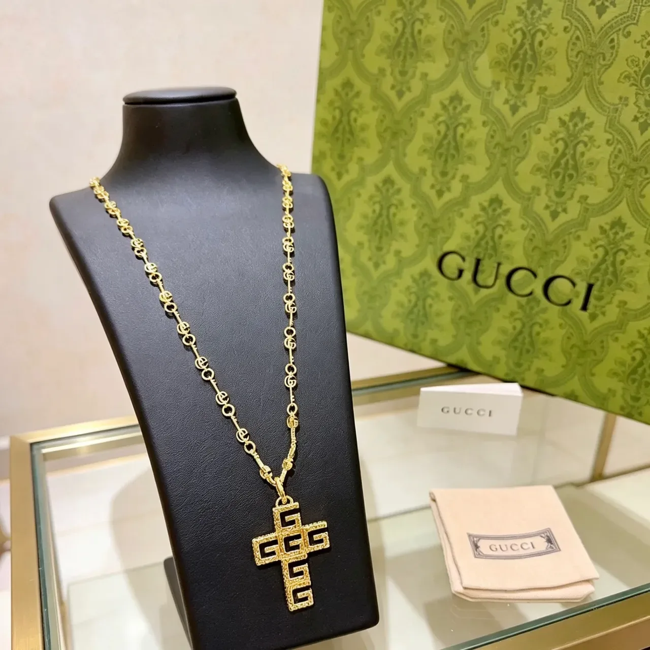 Gucci GG Cross Pendant Gold-Tone Chain Necklace 8