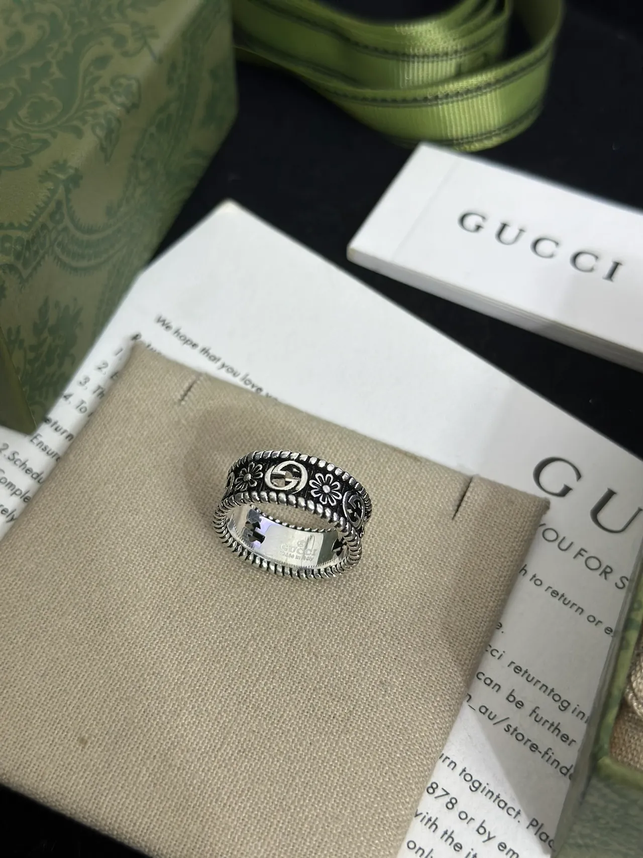 Gucci GG Flora Ring Silver Black Wide Band Beaded Edge Ring 8