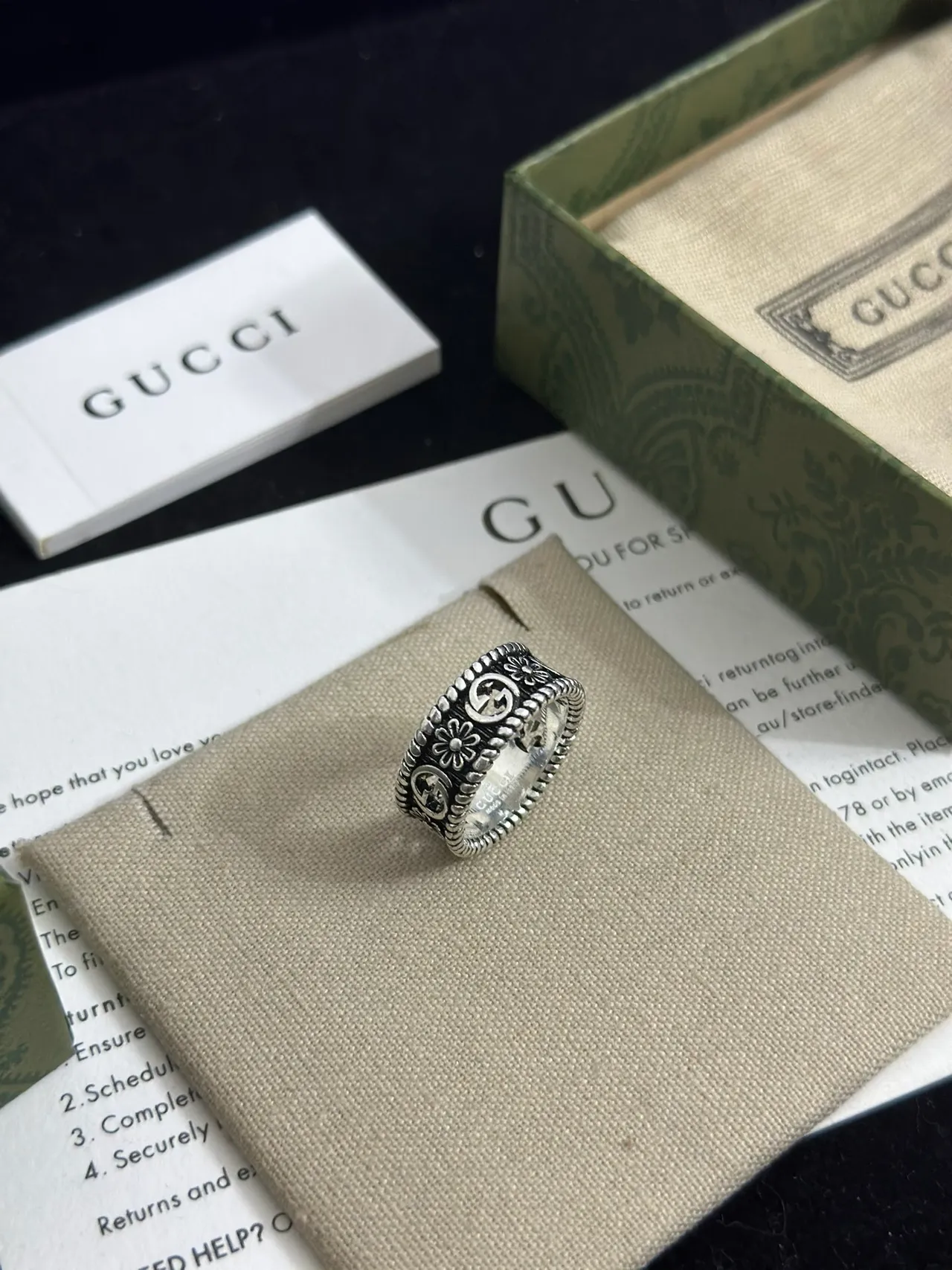 Gucci GG Flora Ring Silver Black Wide Band Beaded Edge Ring 9