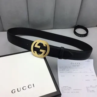 Gucci GG Marmont Black Gold Interlocking G Buckle Smooth Leather Belt