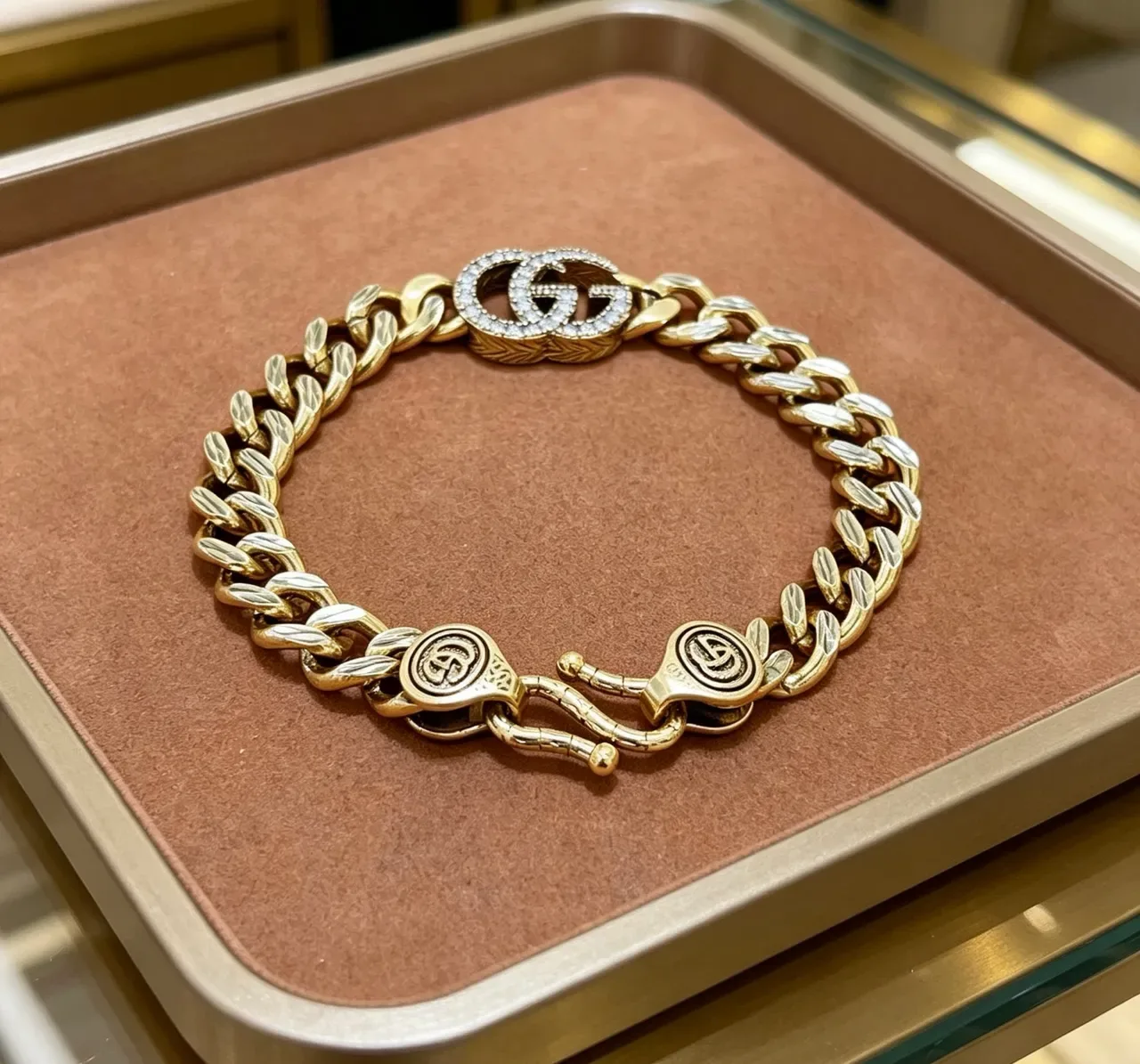 Gucci GG Marmont Gold Curb-Link Crystal-Embellished Bracelet 2