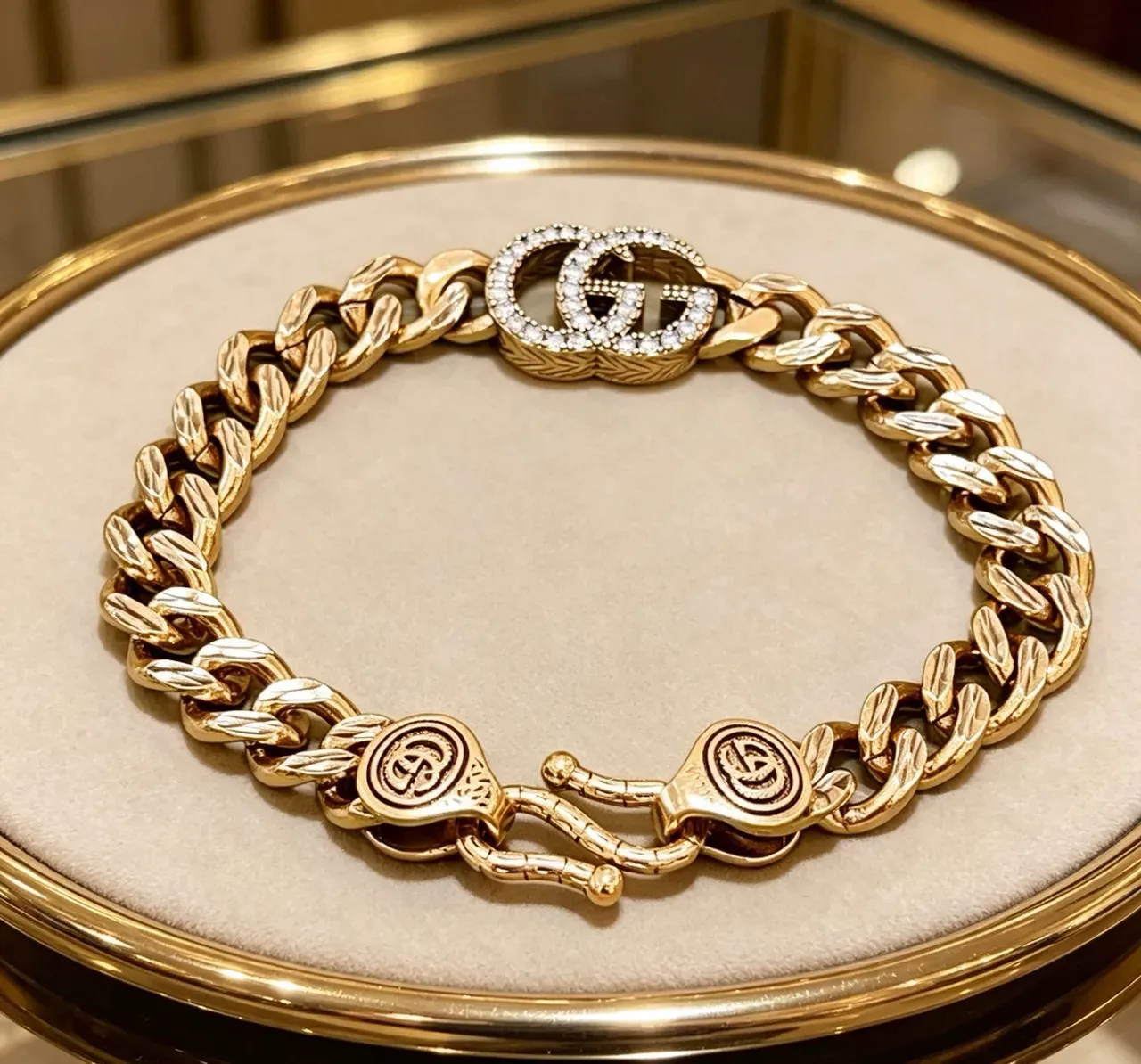 Gucci GG Marmont Gold Curb-Link Crystal-Embellished Bracelet 4