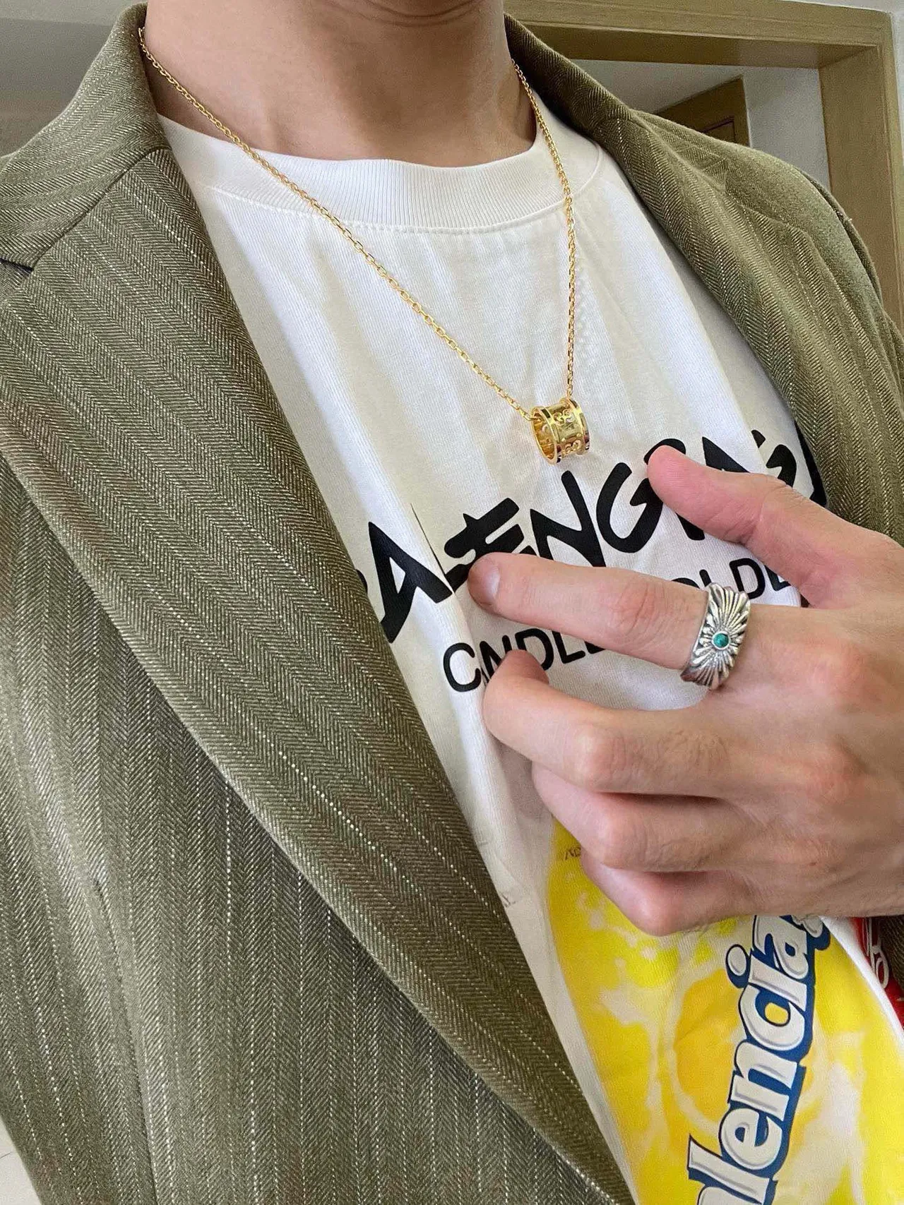 Gucci GG Marmont Gold-Tone Rotating Pendant Necklace 8