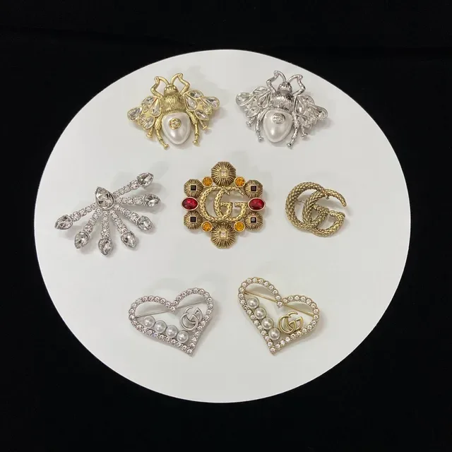 Gucci GG Marmont Interlocking G Pearl and Crystal Brooches 3