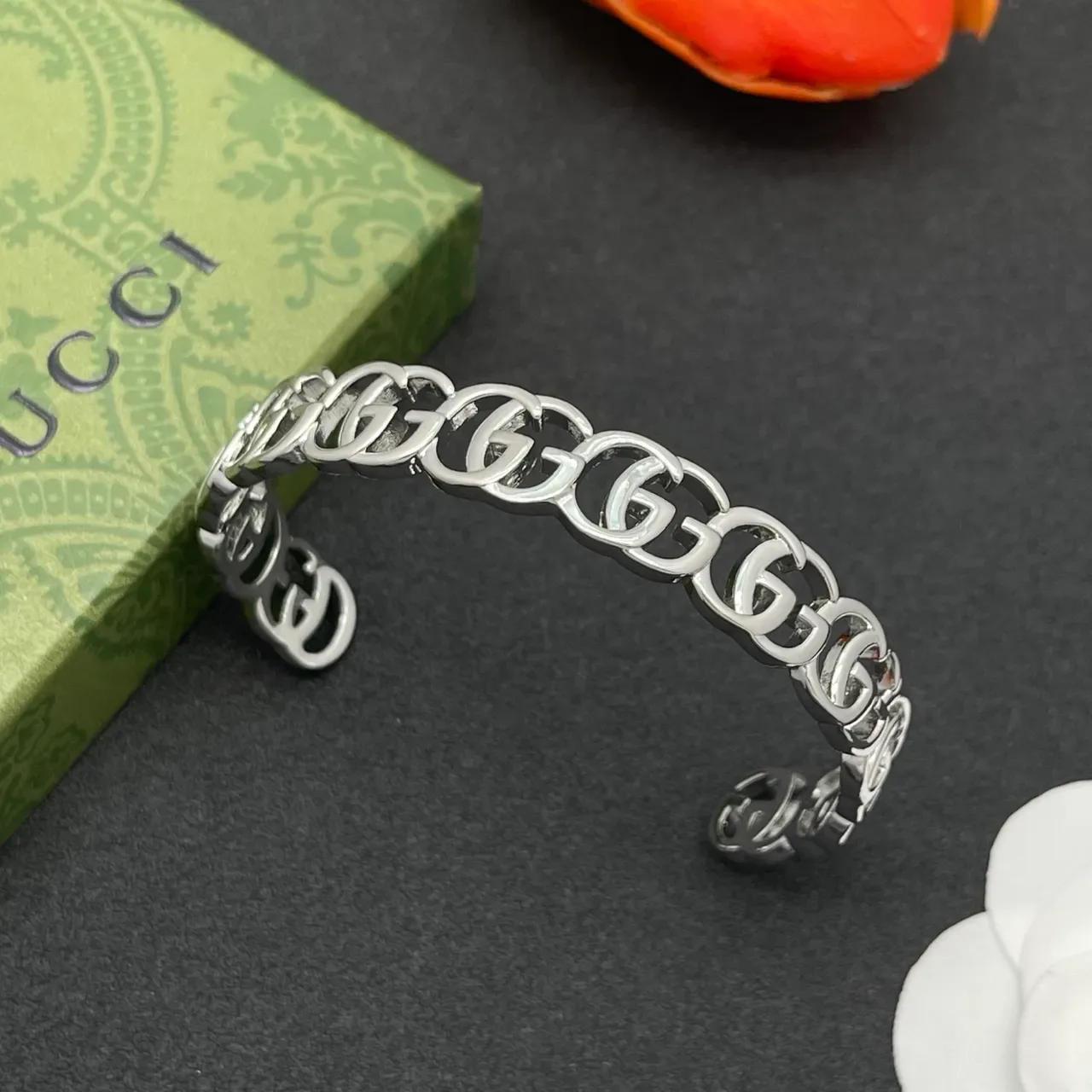 Gucci GG Marmont Interlocking G Silver-Tone Cuff Bracelet 8