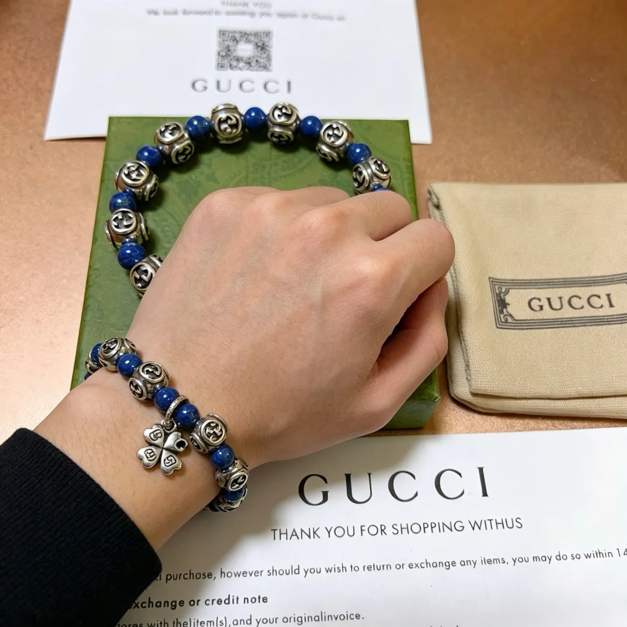 Gucci GG Marmont Lapis Lazuli et Bracelet Perlé Argenté 8