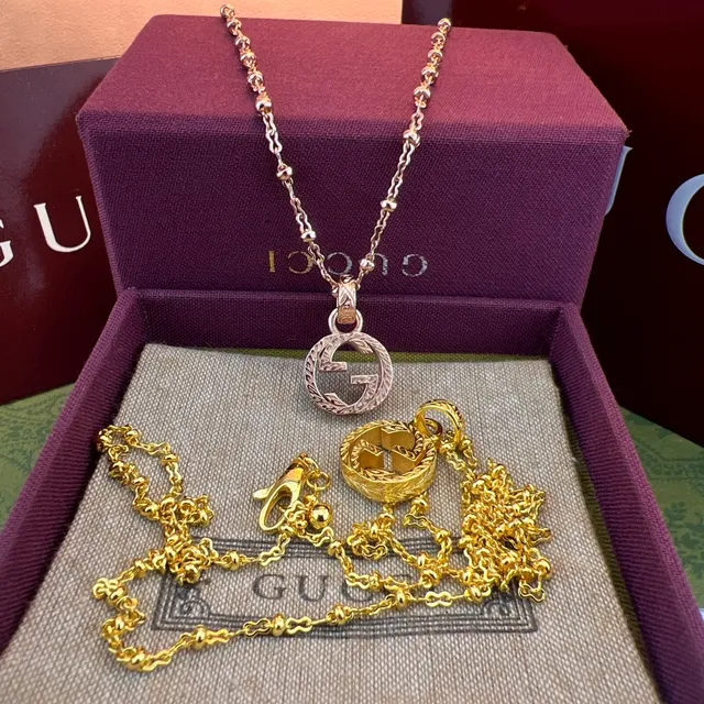 Gucci GG Marmont Pendant Gold Silver Interlocking G Logo Textured Bezel Necklace 7