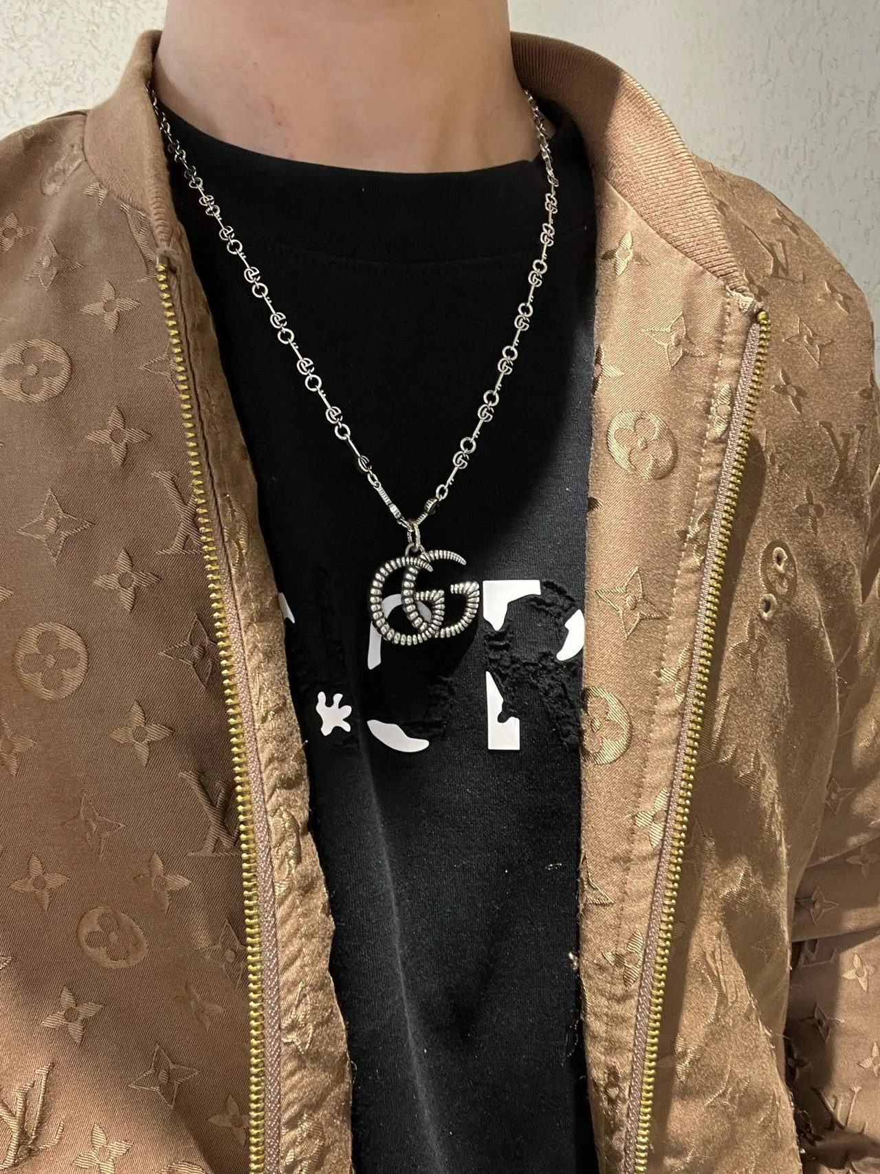 Gucci GG Marmont Rope-Textured Double G Necklace 2