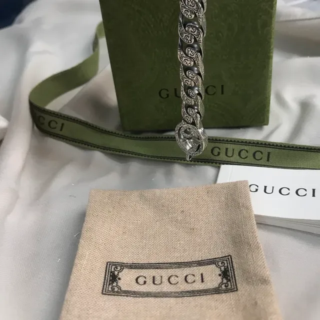 Gucci GG Marmont Silver Beige Heavy Curb-Link Chain Ornate Scroll-Engraved Links Bracelet 4