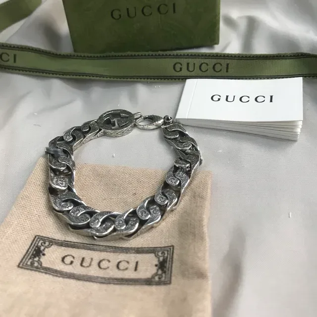Gucci GG Marmont Silver Beige Heavy Curb-Link Chain Ornate Scroll-Engraved Links Bracelet 5