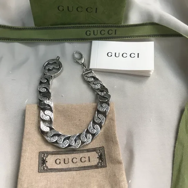 Gucci GG Marmont Silver Beige Heavy Curb-Link Chain Ornate Scroll-Engraved Links Bracelet 6