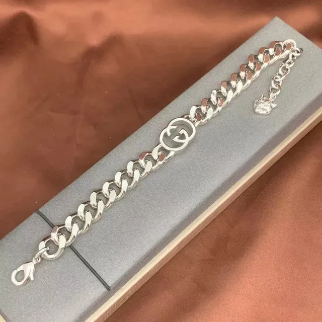 Gucci GG Marmont Silver-Tone Curb Chain Necklace 8