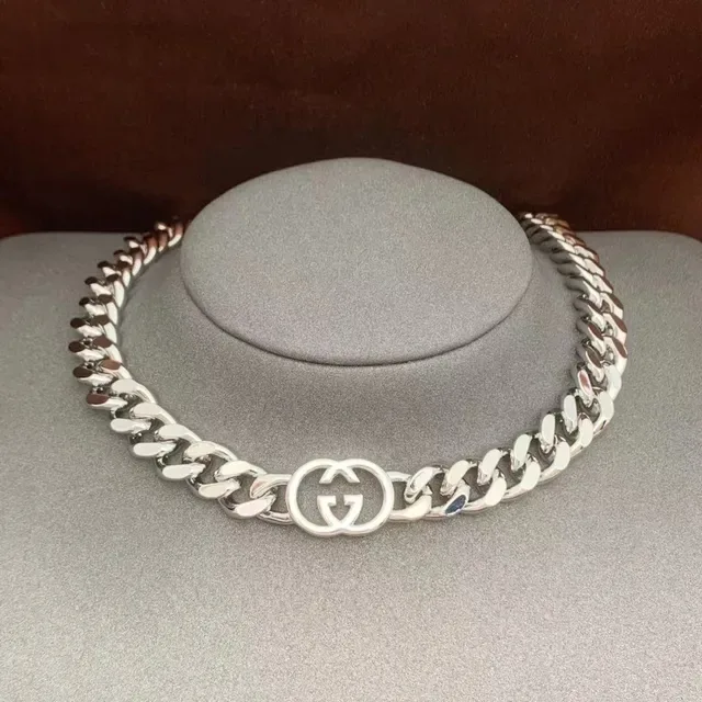 Gucci GG Marmont Silver-Tone Curb Chain Necklace 9