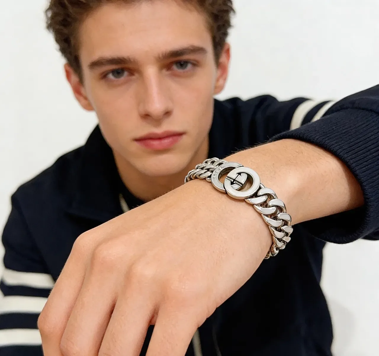 Gucci GG Marmont White Enamel Curb Chain Bracelet 9