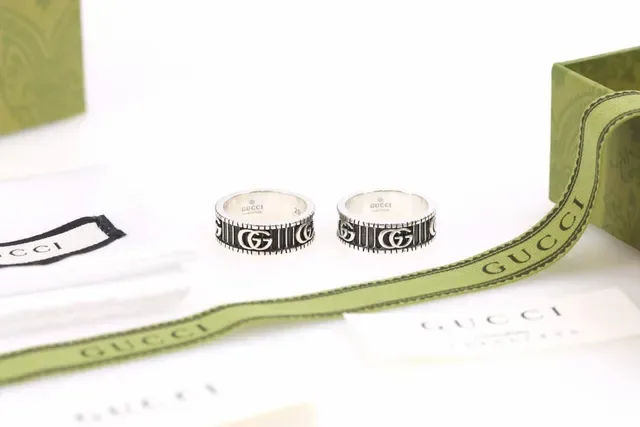 Gucci GG Running Silver Black Wide Band Interlocking G Logo Ring 4