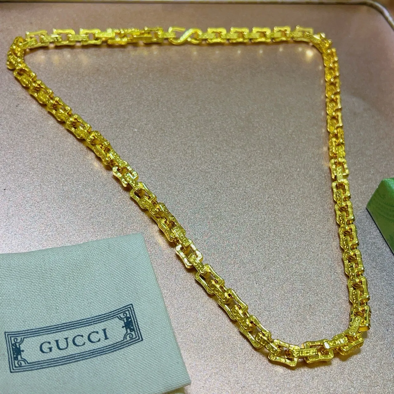 Gucci Gold-Tone Engraved Link Chain Necklace 7