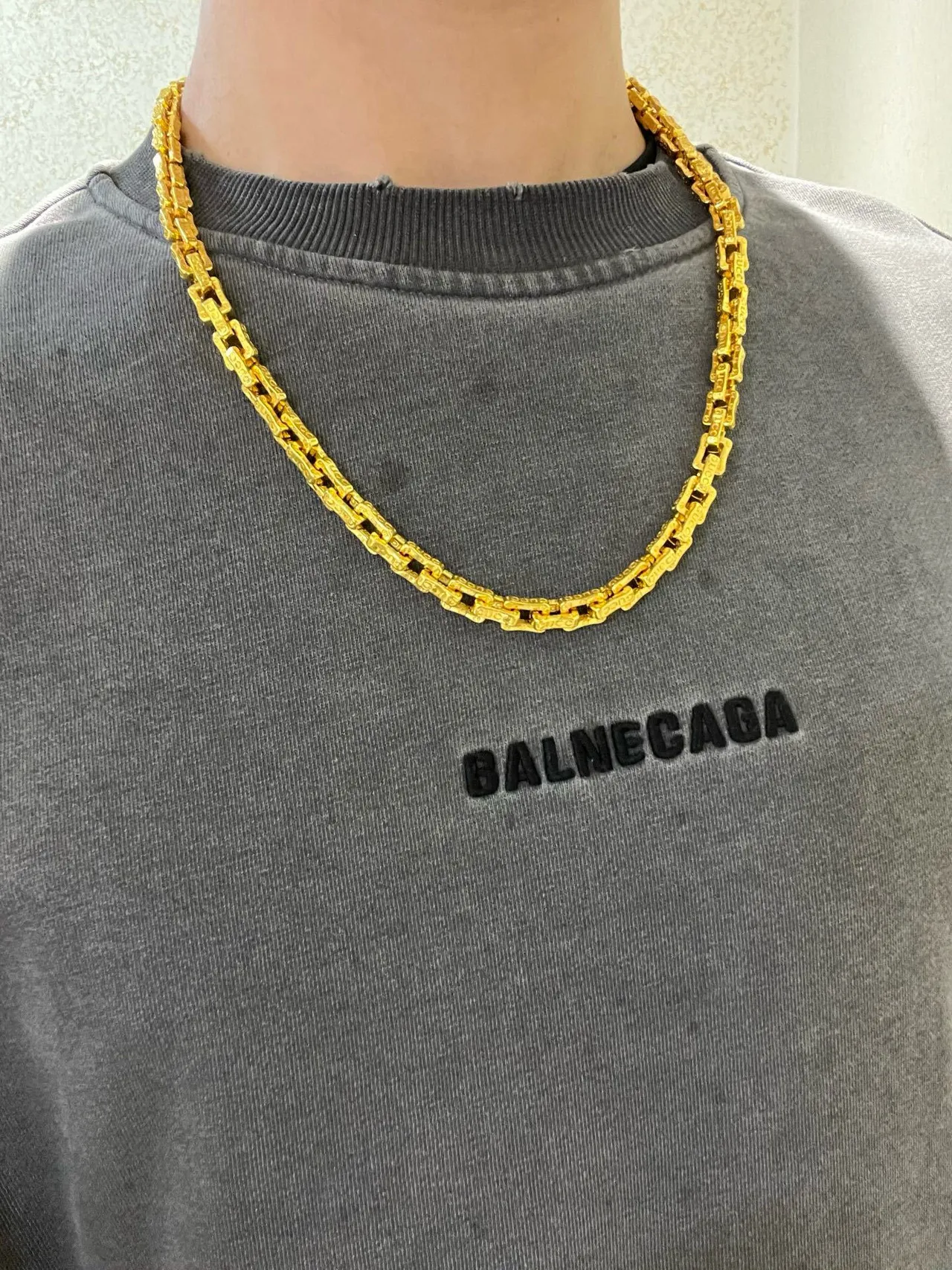 Gucci Gold-Tone Engraved Link Chain Necklace 8