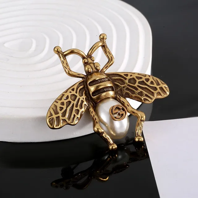 Gucci Broche Abeille Dorée Blanche Silhouette Perle Abdomen 3