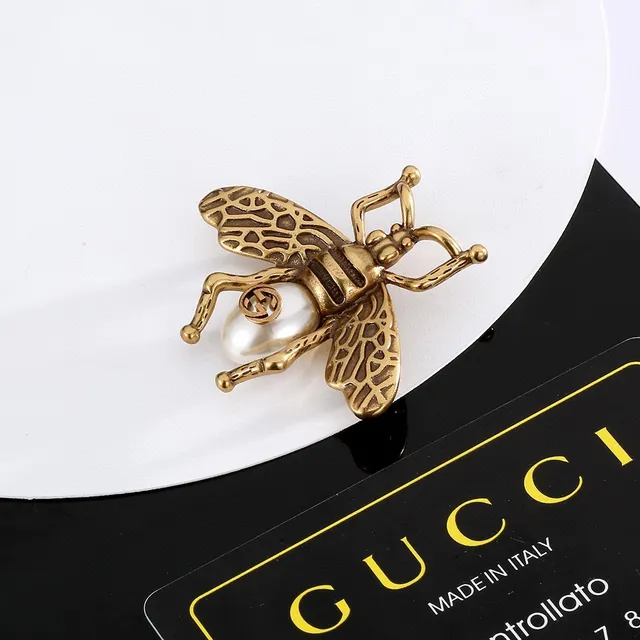 Gucci Broche Abeille Dorée Blanche Silhouette Perle Abdomen 6