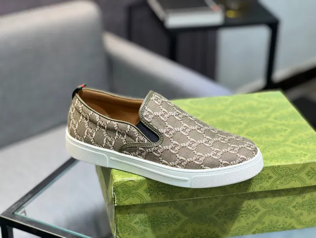 Gucci Green Beige GG Monogram Canvas Slip-On Construction Loafer 2