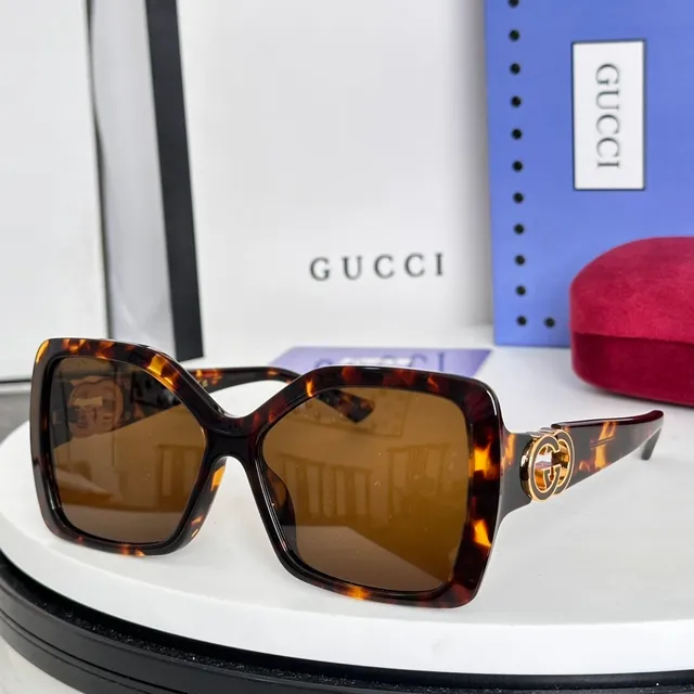 Gucci 绿色超大方形镜框醋酸镜面太阳镜 7