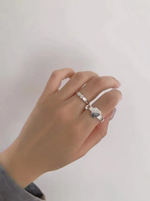 Gucci Heart-Shaped Engraved Logo Ring 2