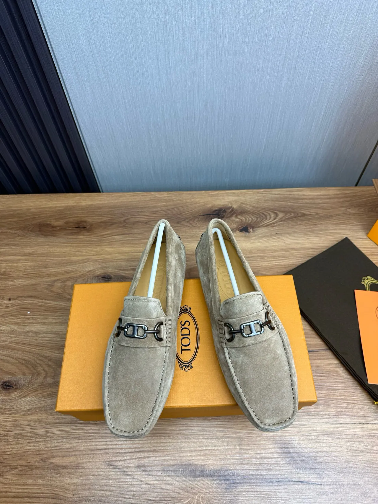 Gucci Horsebit 1955 Mocassins en daim beige 3