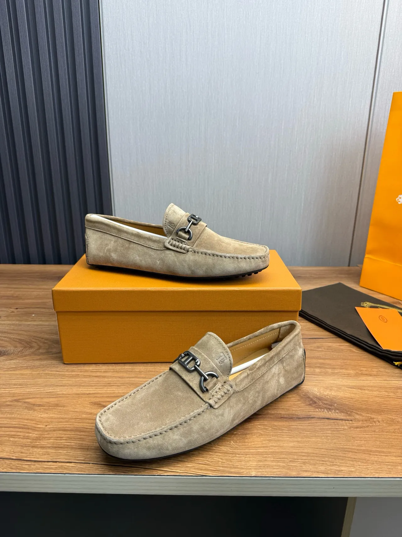 Gucci Horsebit 1955 Mocassins en daim beige 5