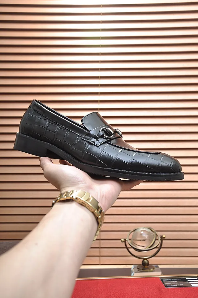Gucci Horsebit 1955 Mocassins en Cuir Noir Embossé Crocodile 3