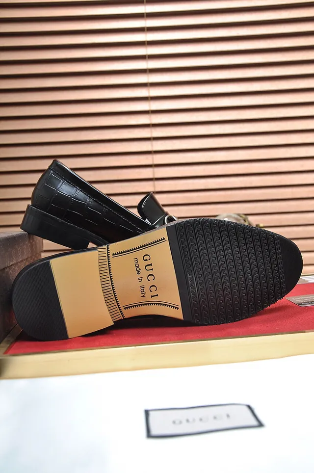 Gucci Horsebit 1955 Mocassins en Cuir Noir Embossé Crocodile 6