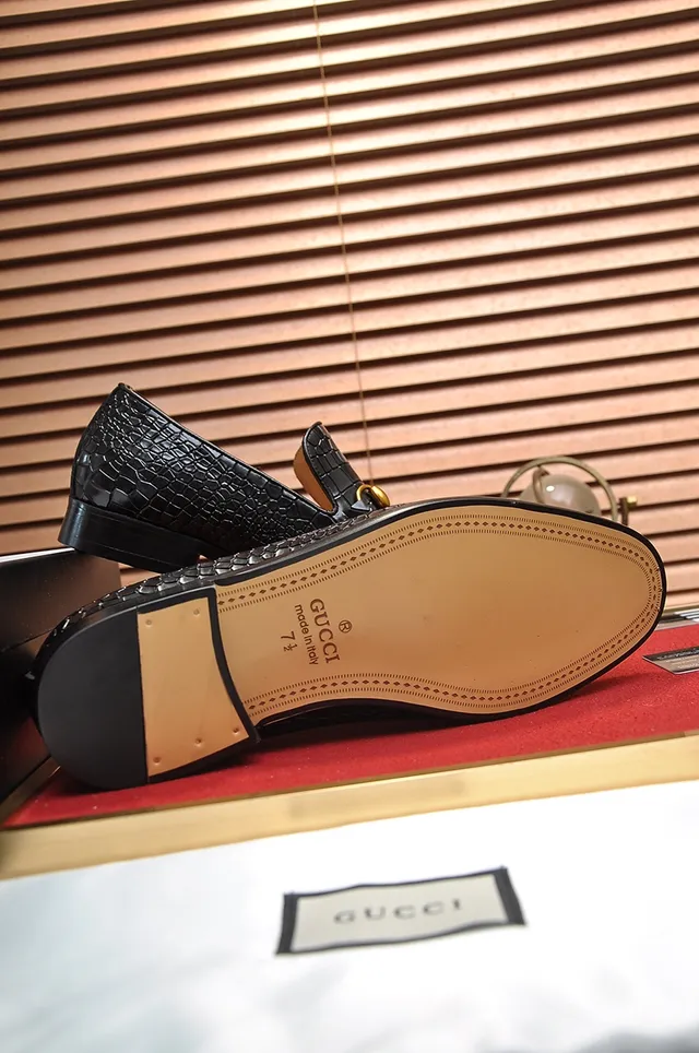 Gucci Horsebit 1955 Black Crocodile-Embossed Leather Loafers 3