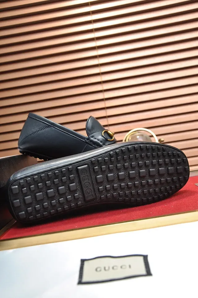 Gucci Horsebit 1955 Black Leather Gold Buckle Loafers 4