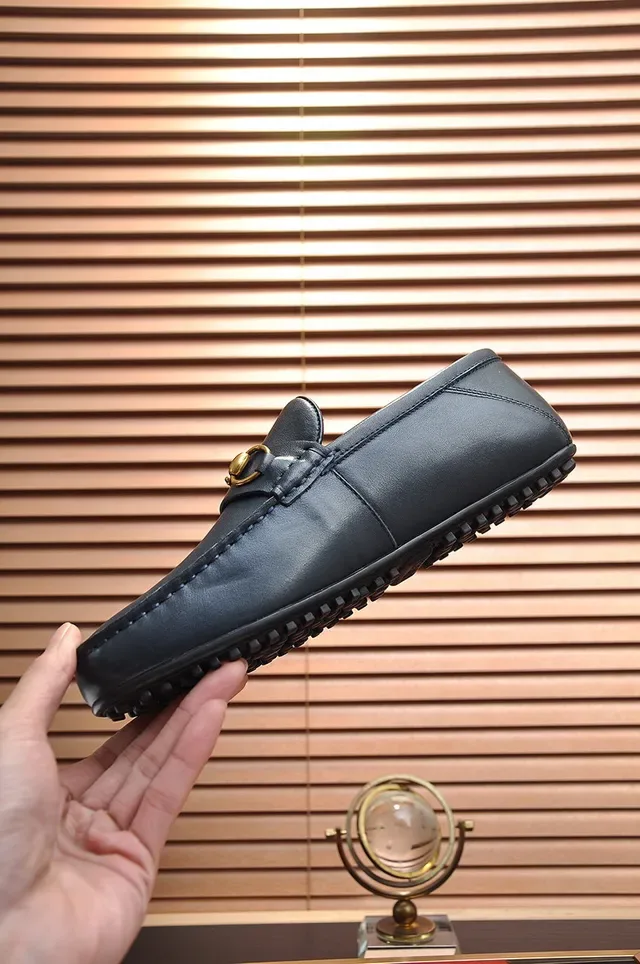 Gucci Horsebit 1955 Black Leather Gold Buckle Loafers 7