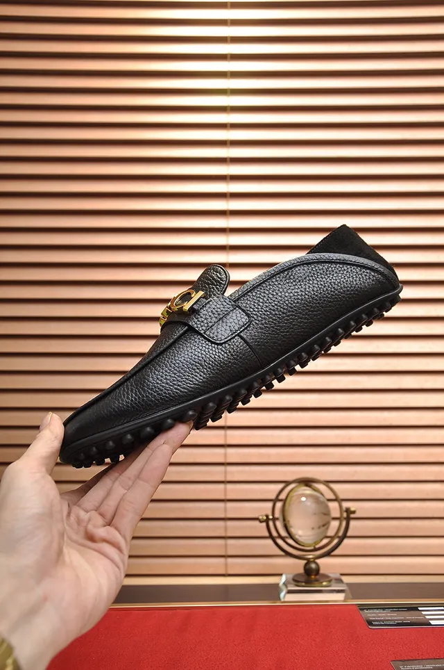 Gucci Horsebit 1955 Couro preto texturizado dourado Horsebit loafers 6