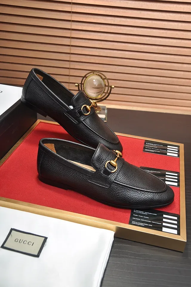 Gucci Horsebit 1955 Black Pebbled Leather Loafers 6