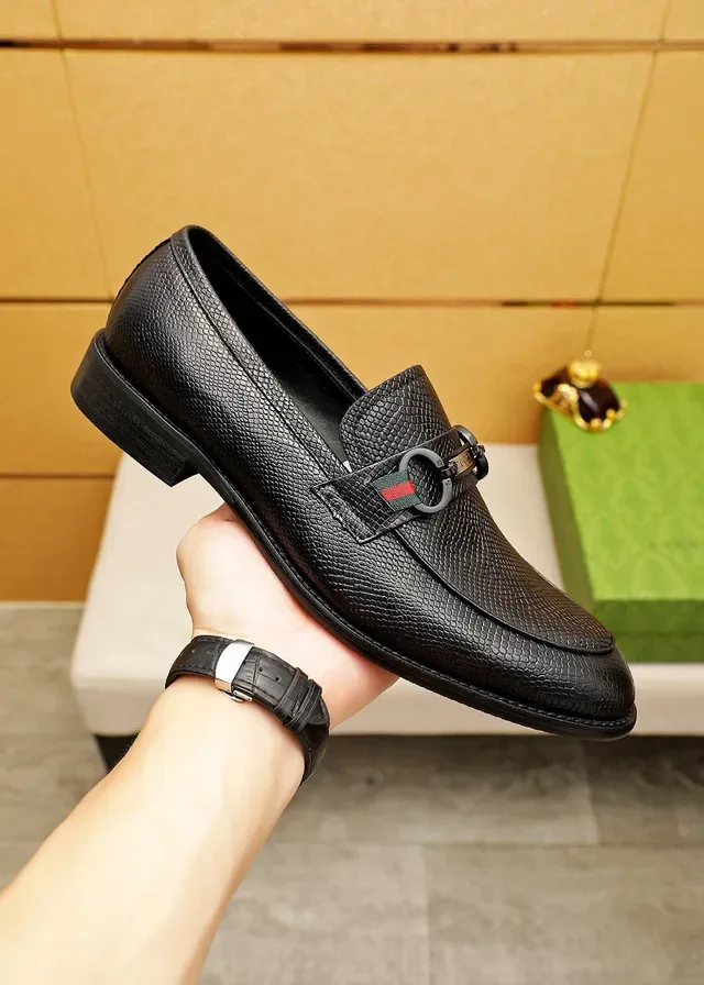 Gucci Horsebit 1955 Noir Rouge Cuir Texturé Boucle Loafer 7
