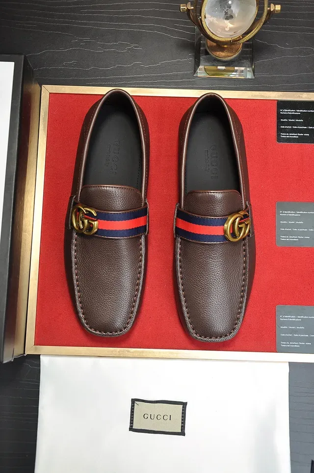 Gucci Horsebit 1955 Brown Pebbled Leather Loafer 9