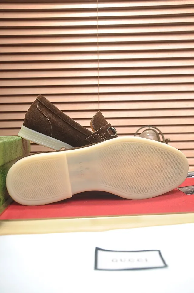 Gucci Horsebit 1955 भूरा सूड लोफर्स 3
