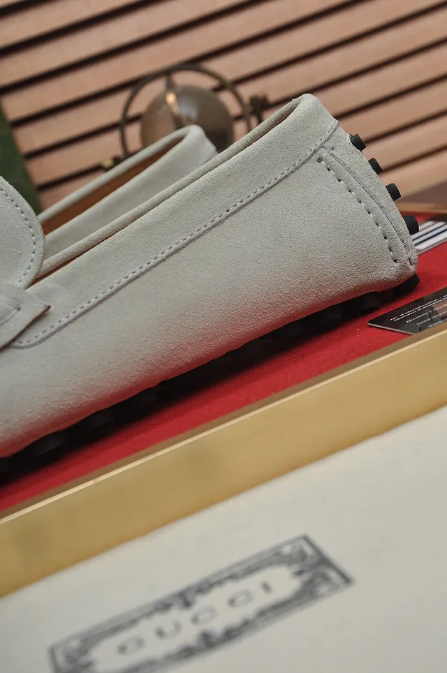 Gucci Horsebit 1955 Off-White mocassins de camurça 9